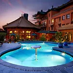 Ling Bao, Phantasialand Erlebnishotel 호텔 4*