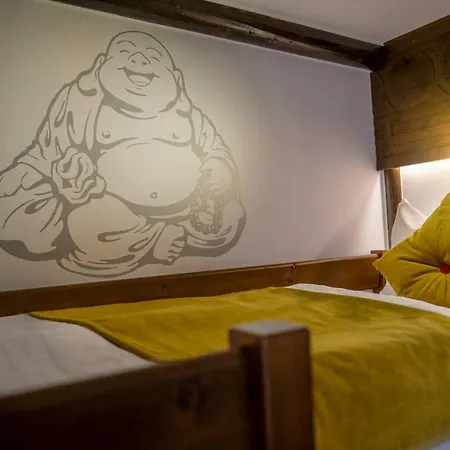 Ling Bao, Phantasialand Erlebnishotel Brühl