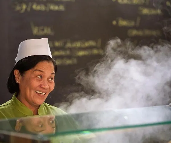 Ling Bao, Phantasialand Erlebnishotel 4* Bruehl (Rhineland)