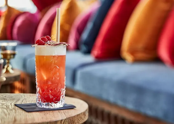 Ling Bao, Phantasialand Erlebnishotel 4* Bruehl (Rhineland)