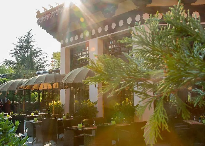 Ling Bao, Phantasialand Erlebnishotel Bruehl (Rhineland)