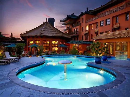 Ling Bao, Phantasialand Erlebnishotel Hotel 4*