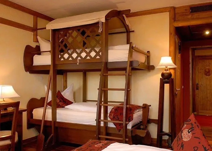 Ling Bao, Phantasialand Erlebnishotel Bruehl (Rhineland)