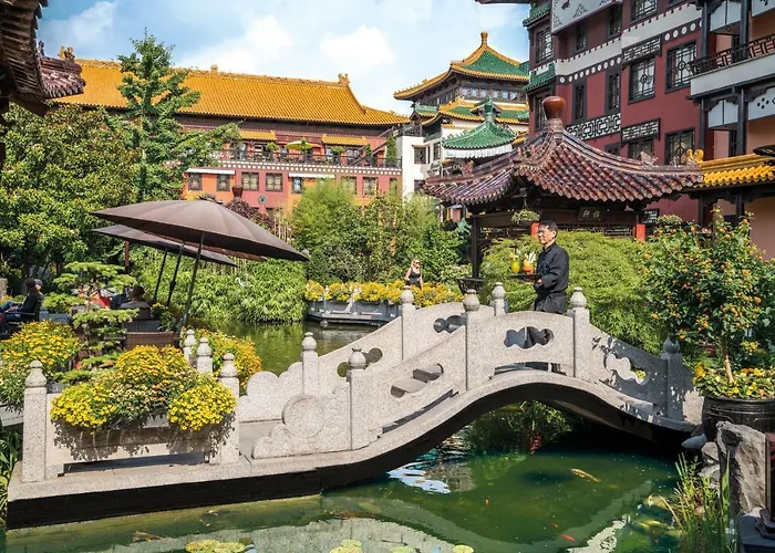 Ling Bao, Phantasialand Erlebnishotel Hotel 4*