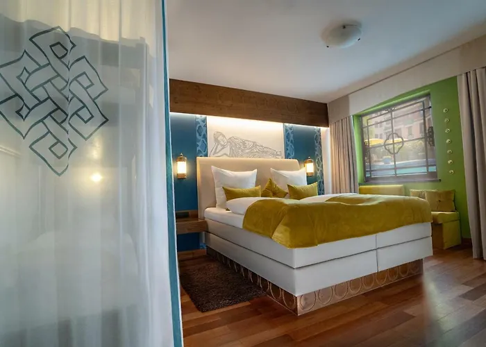 Ling Bao, Phantasialand Erlebnishotel Hotel Brühl